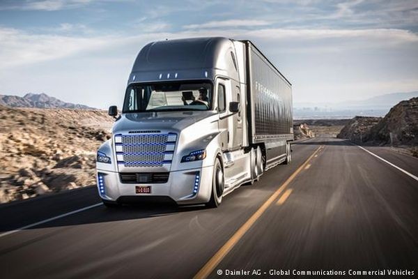 Впервые выдана лицензия на эксплуатацию грузовика-робота