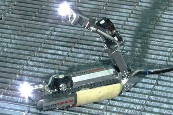 Toshiba запустит в реактор Фукусимы робота-скорпиона