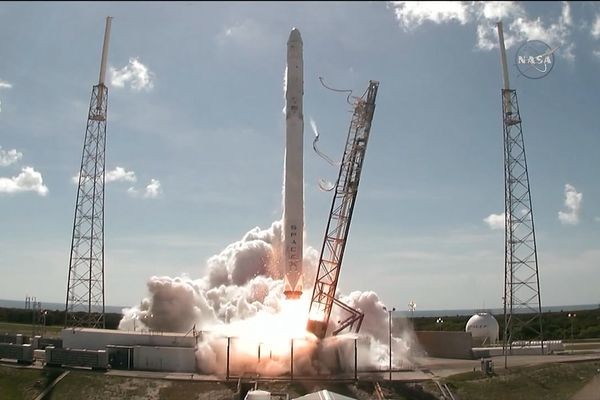 Обновление программного обеспечения SpaceX Dragon призвано спасти корабль при утрате ракеты-носителя
