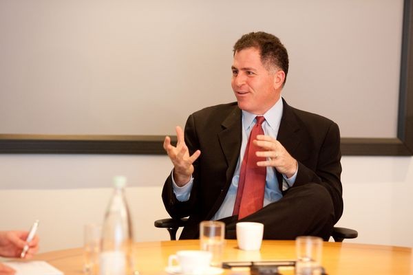 Слух: Майкл Делл ведет переговоры о слиянии с EMC