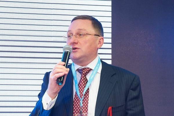 Dell демонстрирует свои решения в ожидании слияния с EMC