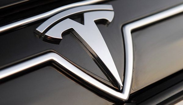 Fortune: Apple по карману приобретение компании Tesla Motors