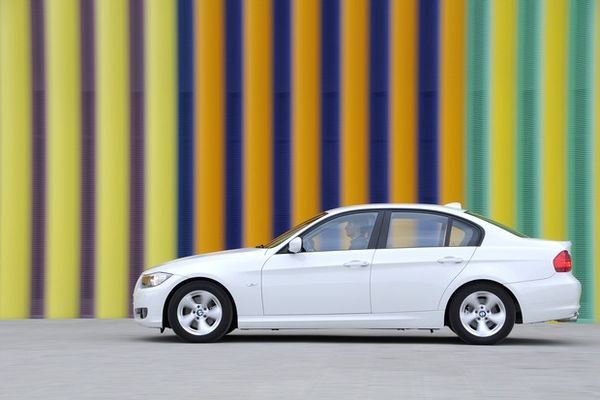 Автомобили, подключенные к сети, передают слишком много данных