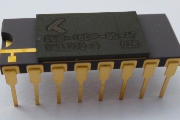 Обучаемая память для систем искусственного интеллекта