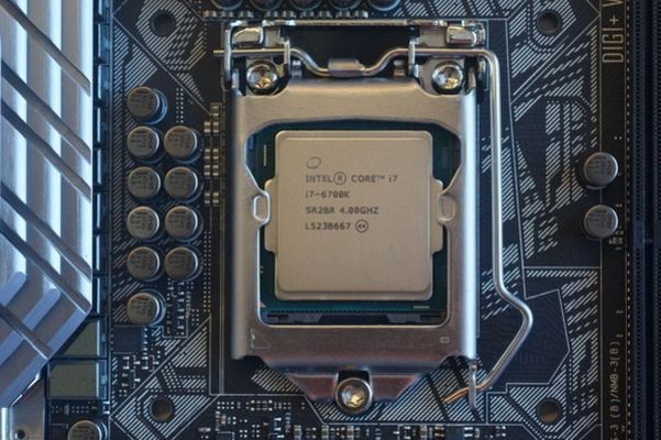Intel ликвидирует возможность разгона процессоров Skylake