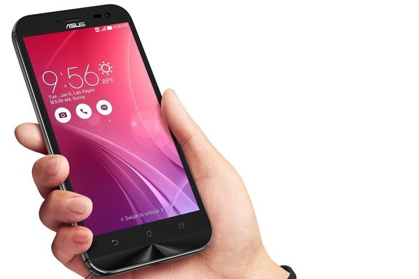 ZenFone Zoom — «камерный» смартфон