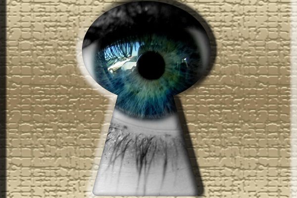 Индийская программа помощи бедным вновь вызвала дискуссию о сборе биометрических данных