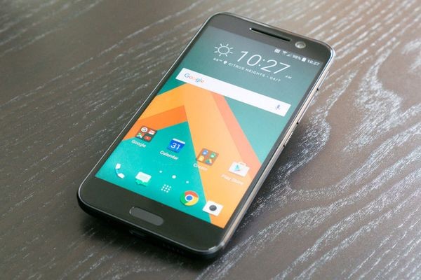 Аналитики: HTC 10 — отличный смартфон, но компанию он не спасет