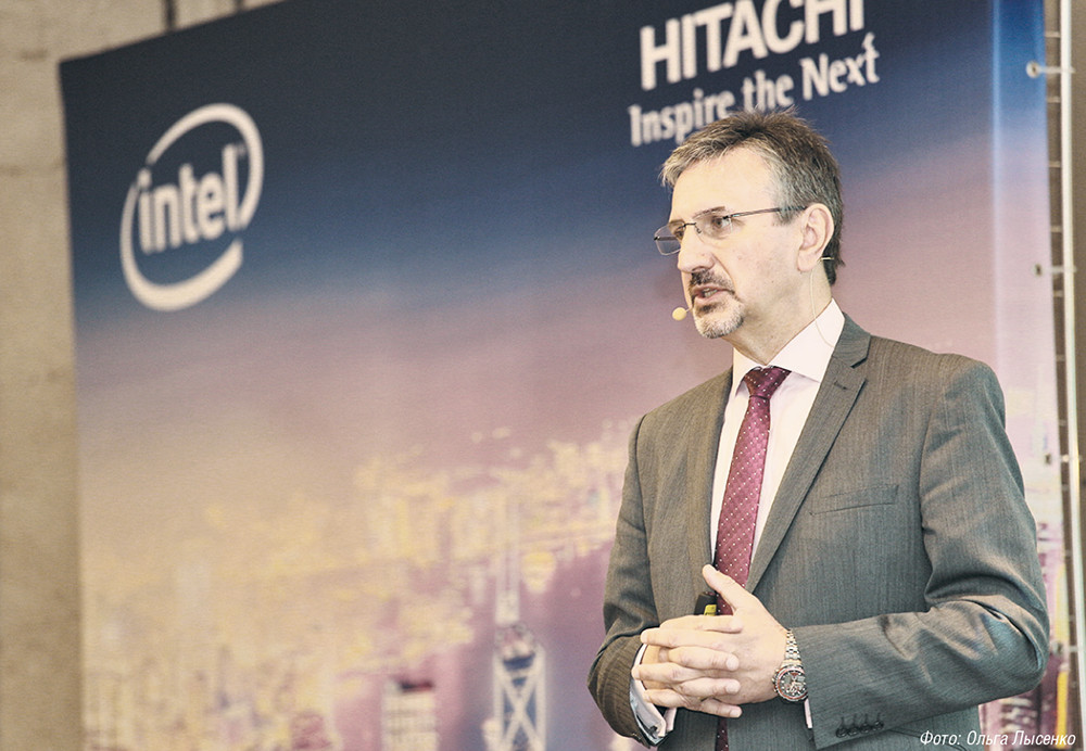 HDS: акцент на флеш-технологиях и программно определяемых СХД