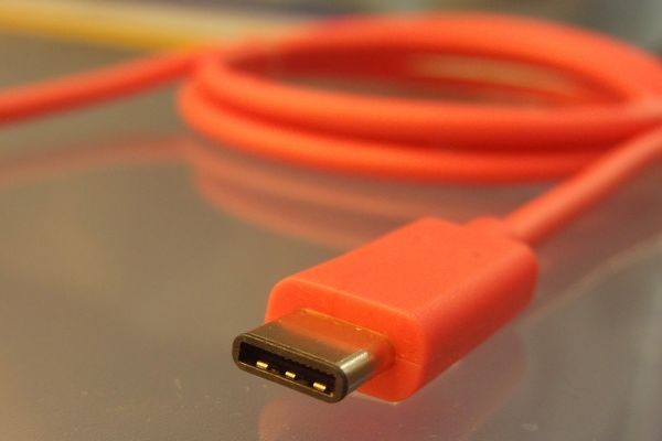 В Intel призывают заменить аналоговый разъем для наушников на порт USB-C