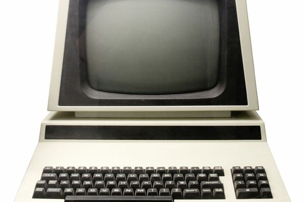 В правительстве США до сих пор пользуются Windows 3.1, флоппи-дисками и компьютерами 1970-х