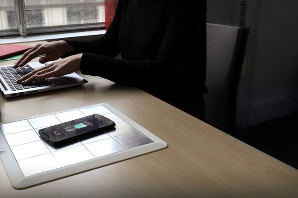 Зарядка от стикера