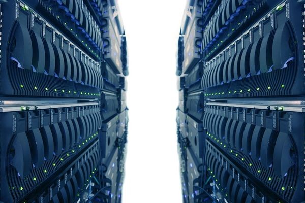 IDC: спад на рынке корпоративных систем хранения данных продолжается