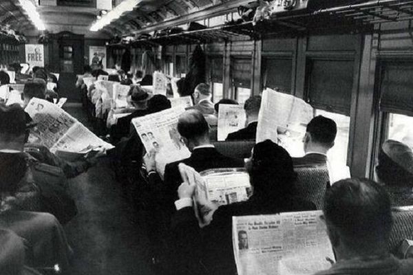 Социальные сети отбирают хлеб у газет