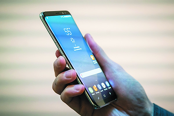 Galaxy S8 — ключ от умного дома