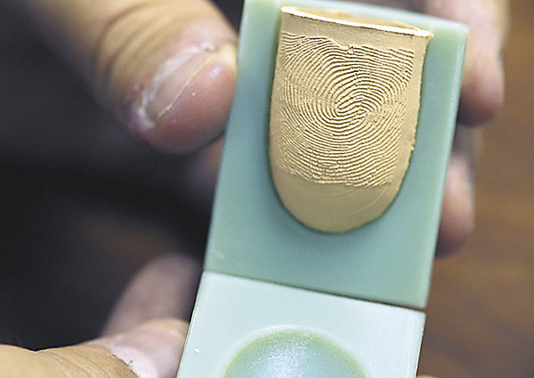 Фальшивый палец