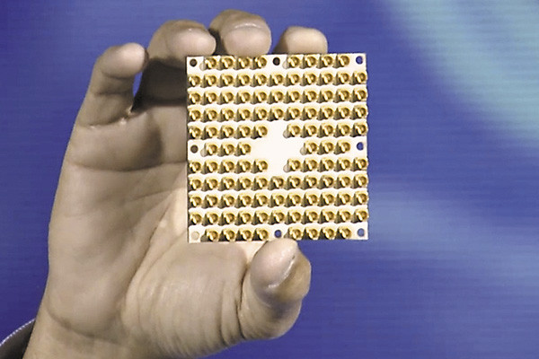 Intel представляет 49-кубитный квантовый чип