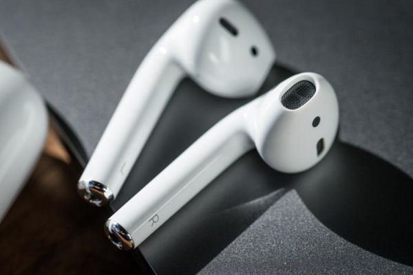 Слух: Наушники AirPods 2 будут реагировать на голосовые команды