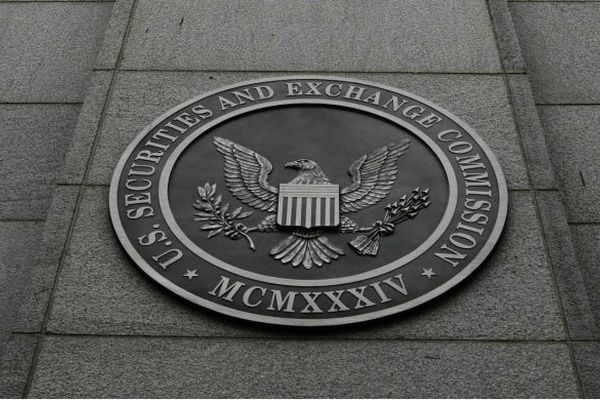 Комиссия по ценным бумагам и биржам США взялась за криптовалюты