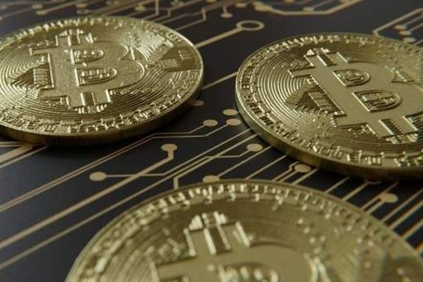 Арбитражный суд объяснил, почему считает невозможным взыскать криптовалюту с банкрота