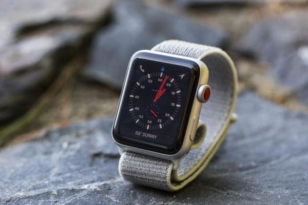 Слух: циферблат часов Apple Watch 4 будет на 15% больше