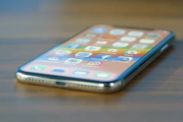 В Apple ждут, что «айфон» с дешевым экраном будет самой массовой моделью