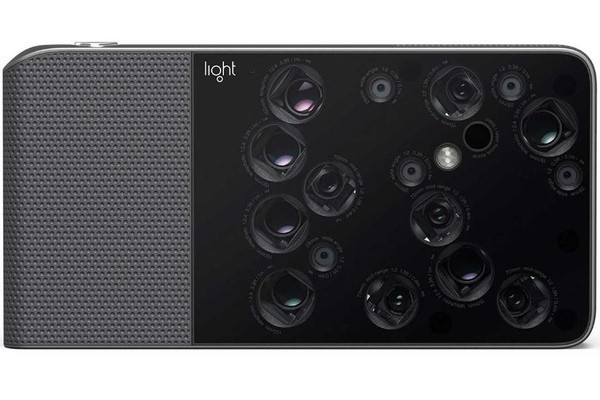 Американский стартап разрабатывает смартфон с девятью объективами