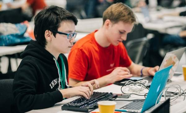 «Ростелеком» готов подключить школы к скоростному Интернету в ближайшие годы