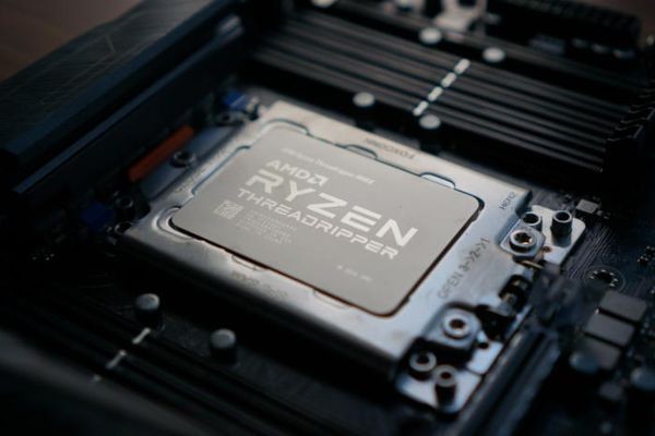 AMD снижает цены на процессоры Ryzen Threadripper первого поколения