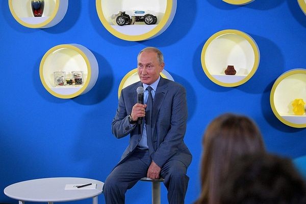 Путин — школьникам: в будущем самыми востребованными будут специалисты в области «больших чисел» и искусственного интеллекта