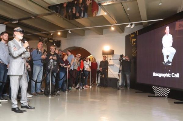 «ВымпелКом» осуществил голографический звонок в сети 5G