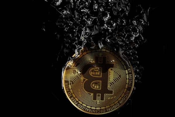 Биткоин упал ниже 4200 долларов