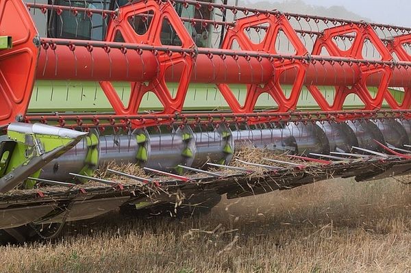 В России запустят первое агрохозяйство с беспилотными тракторами