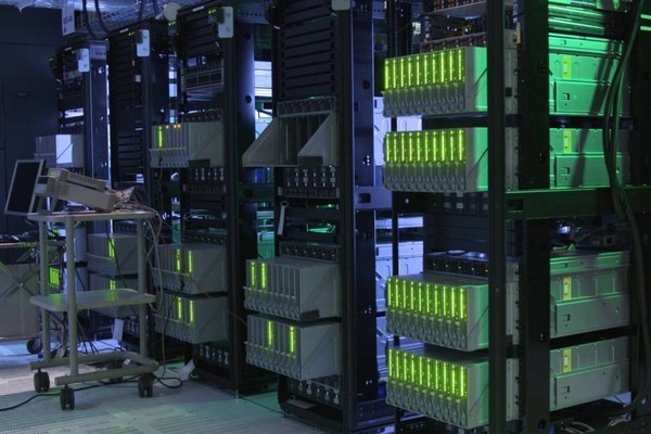 HPE приобретает BlueData