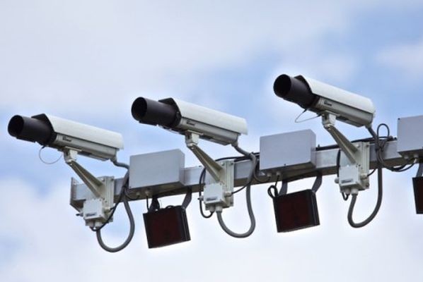 Видеокамеры на московских дорогах начнут различать марки автомобилей
