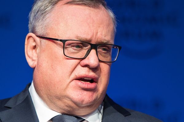 Глава ВТБ уподобил майнеров фальшивомонетчикам