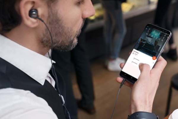 Samsung увеличит площади салонов в России