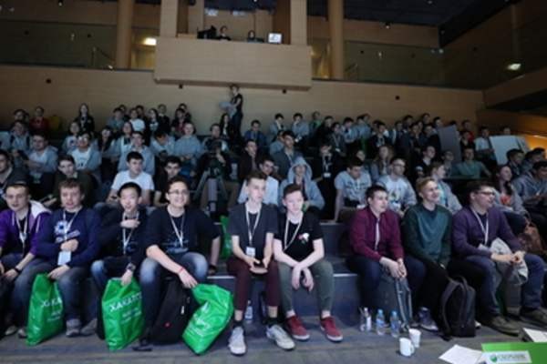 Сбербанк запускает второй хакатон по искусственному интеллекту для школьников