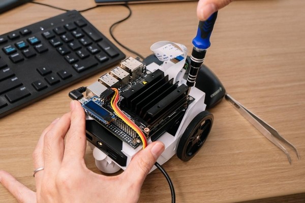 Представлен Jetson Nano Developer Kit — «мозг для робота» с чипом Nvidia