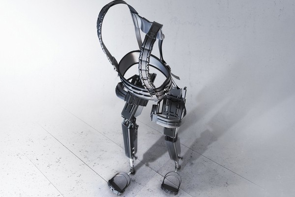 Российскими хирургами впервые проведена операция с применением экзоскелета