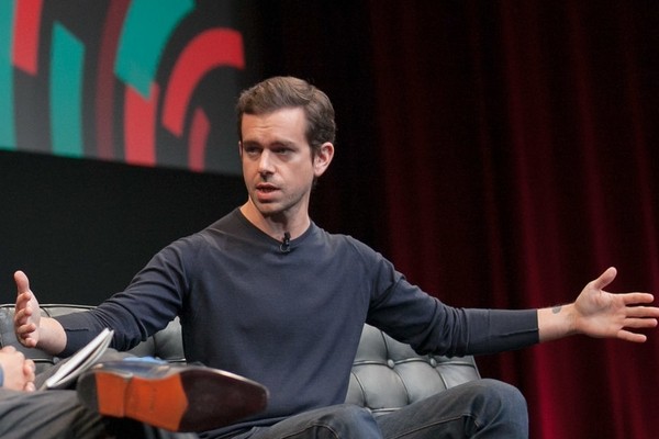 Генеральный директор Twitter получил за год зарплату в 140 центов