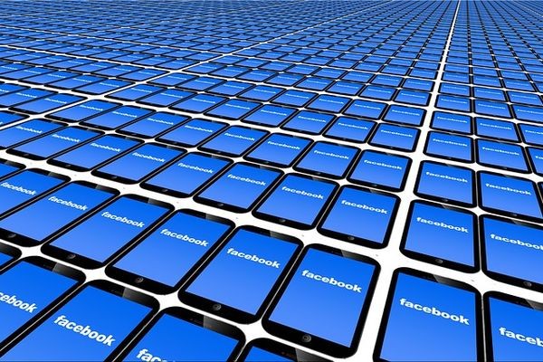 У Facebook есть девять месяцев на выполнение требований Роскомнадзора