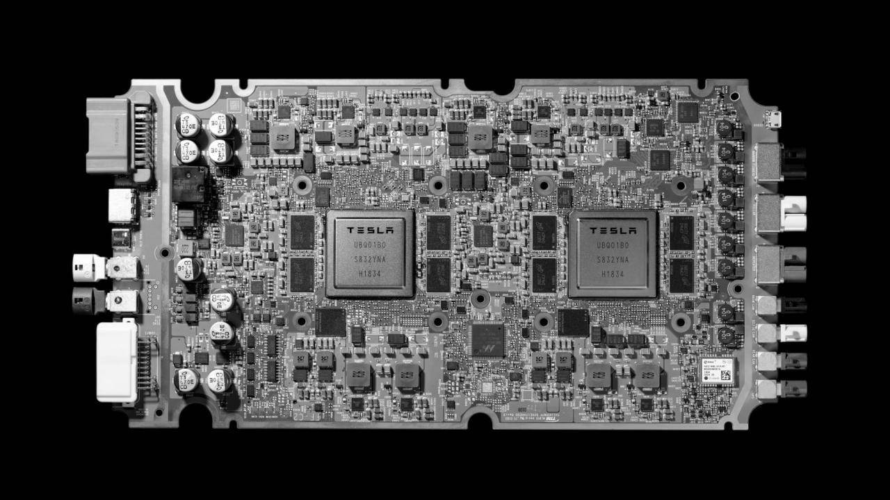 Илон Маск: беспилотное такси на базе Tesla  появится уже в 2020 году