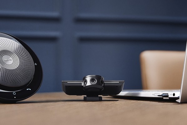 Jabra выпускает систему для видеоконференций с обзором на 180 градусов
