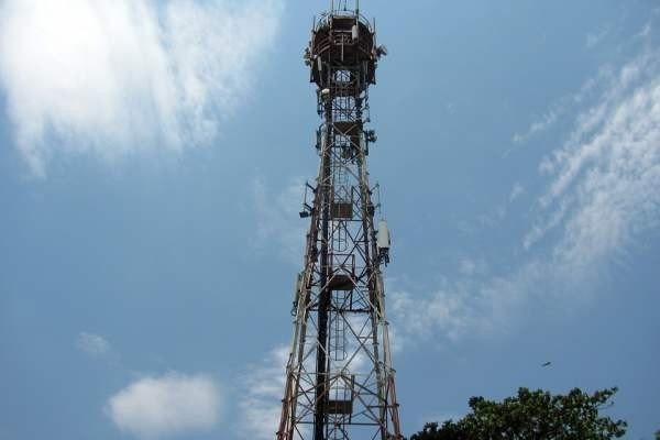 Минкомсвязь объявила конкурс  на подключение к Интернету  школ и полиции