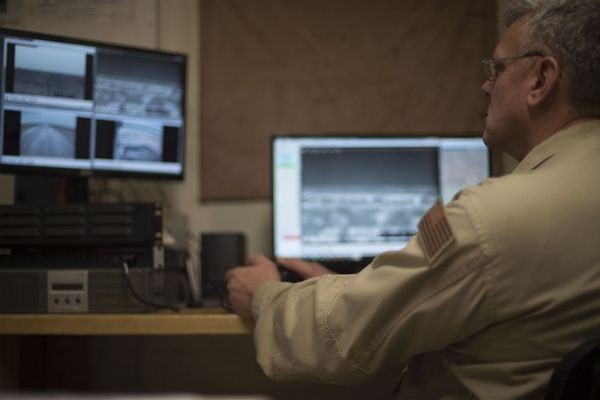 Хакеры проникли в сети ряда сотовых операторов из разных стран