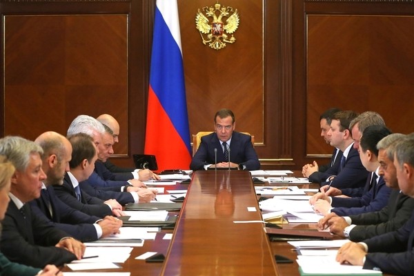 В Минкомсвязи назвали сроки выдачи электронных паспортов