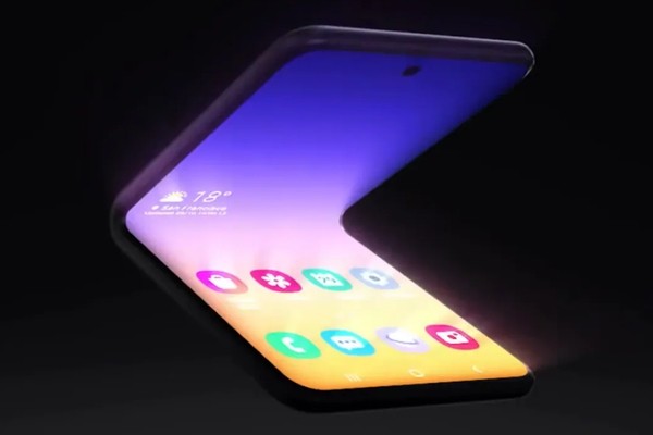 Samsung показала проект телефона, складывающегося в квадрат
