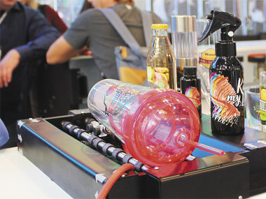 «Реклама» с азиатским прищуром...