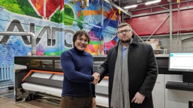 В «Лиго» установлен первый в России сублимационный широкоформатный принтер НР Stitch S1000